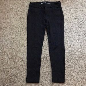 Black Pixie Pant w/ Built-In Sculpt size 6